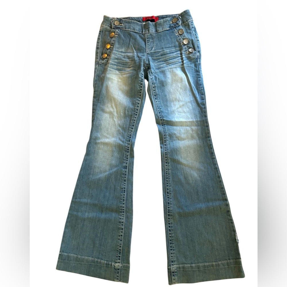 Zanadi Y2K Flare Jeans